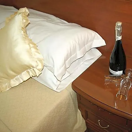 Elio Hotel 3*